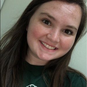 Meet your Posher, Leah